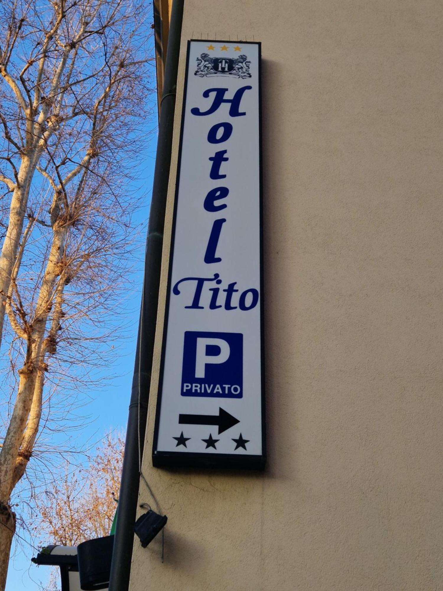 Hotel Tito Mestre Exterior photo