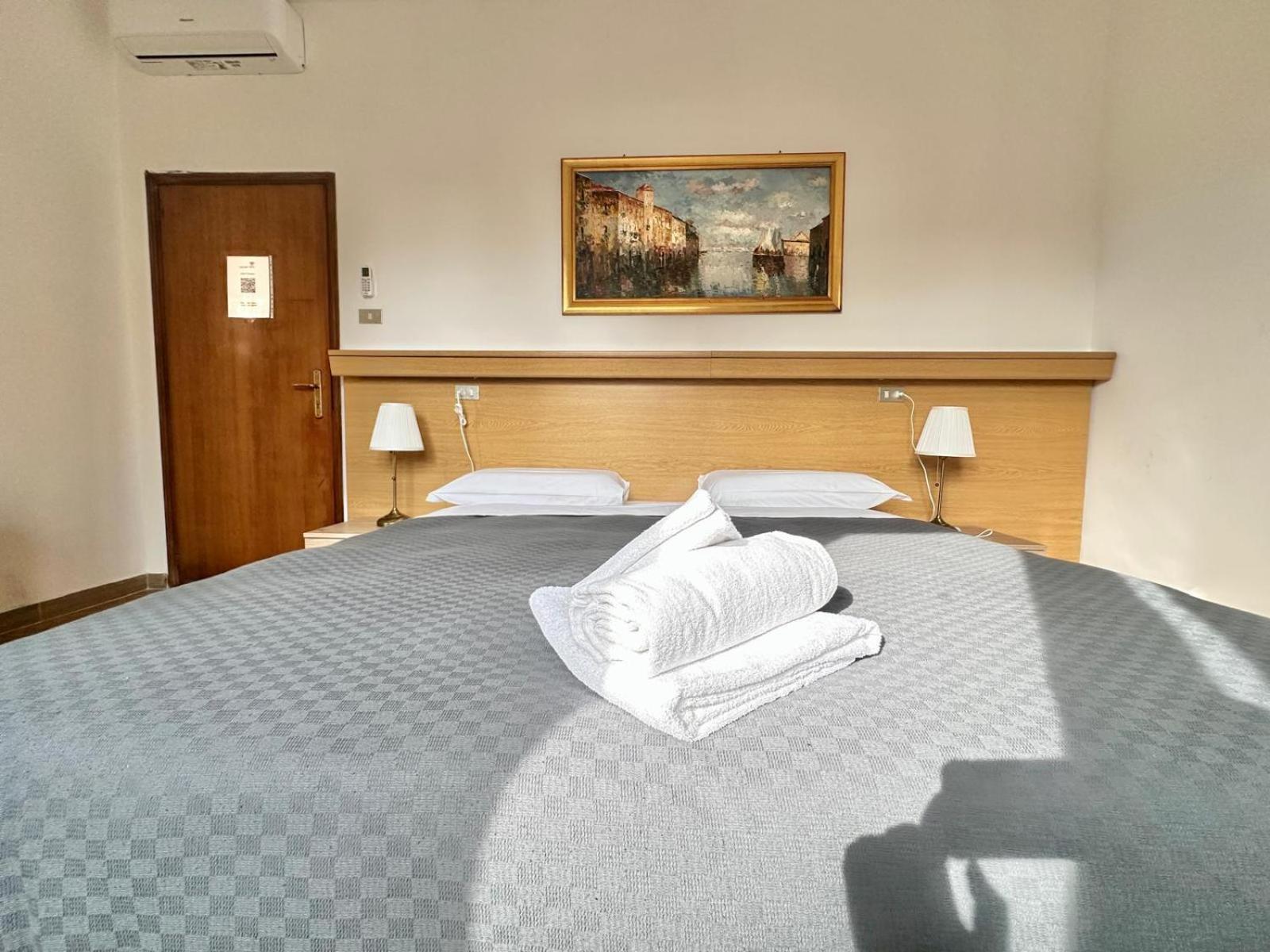 Hotel Tito Mestre Exterior photo