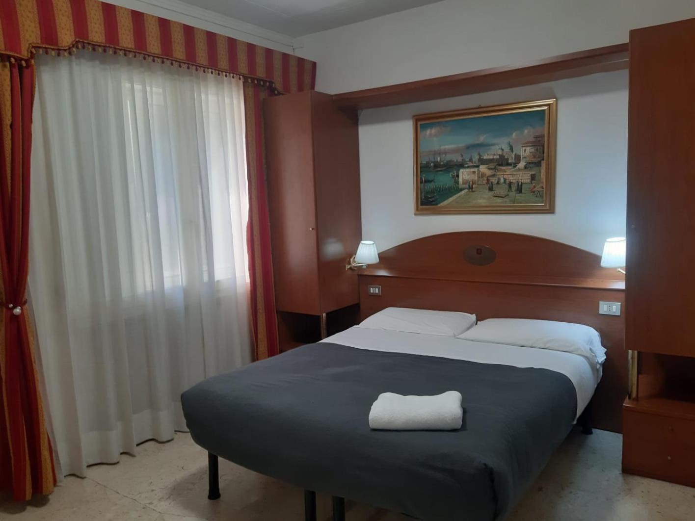 Hotel Tito Mestre Exterior photo
